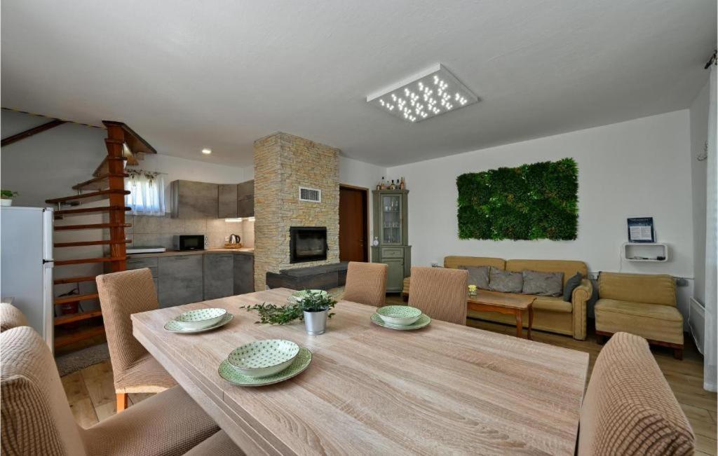 Вилла Jungle House With Private Pool And Hot Tub Sveti Ivan Zelina Экстерьер фото